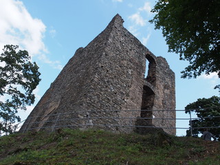 Burg Saarburg – auf dem Burgberg Saarburg bei der Stadt Saarburg in Rheinland-Pfalz
