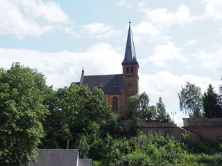 Fototapeta na wymiar Kirche der Evangelischen Kirchengemeinde Saarburg 