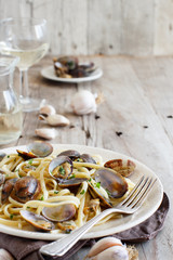 Linguini with clams