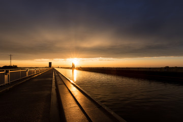 Trogbr&uuml;cke Hohenwarthe Sonnenuntergang