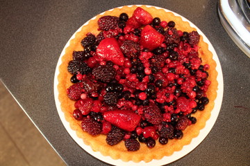 mixed red berries flan
