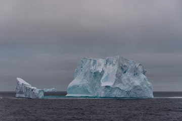 Foto auf Glas Eisberg im antarktischen Meer © Alexey Seafarer