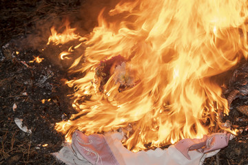 burn the dress 0002
