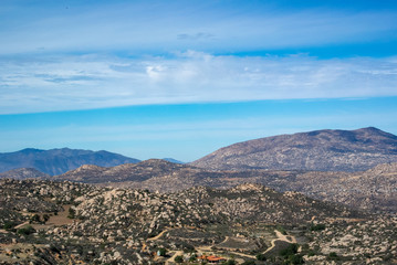 Obraz premium El océano desde la montaña