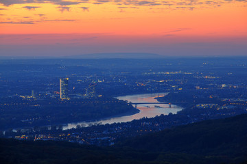 Blick vom Siebengebirge nach Bonn, Deutschland