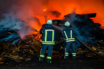 fire extinguish the fire in the warehouse