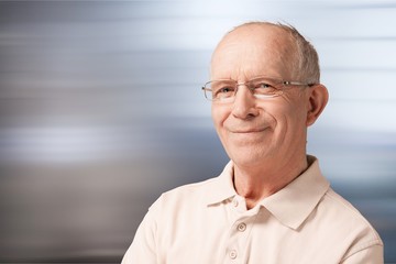 Obraz premium Handsome senior man standing