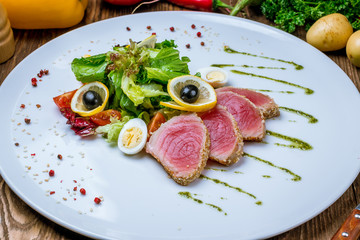 Tuna and vegetable salad