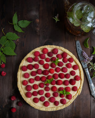 tart with raspberry