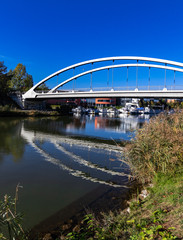 Fototapeta na wymiar Brücke am Mittellandkanal Hannover