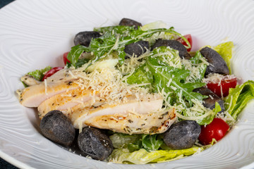 Caesar salad with chicken