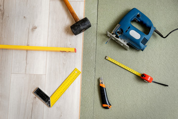 different carpenter tools
