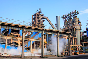 Fototapeta na wymiar blast furnace in the steel mills