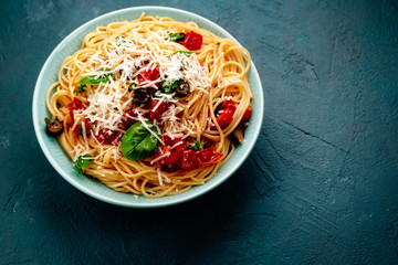pasta mit kirschtomaten