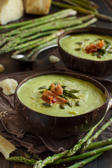 Creamy asparagus soup