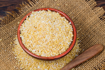 yellow bulgur seeds
