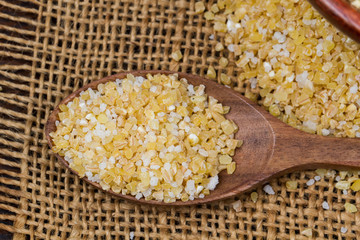 yellow bulgur seeds