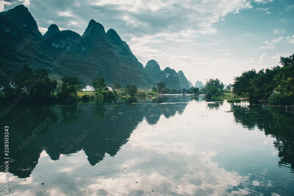 Wall mural yangshuo landscape