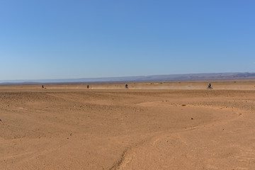 Fototapeta na wymiar Sunny day in Erg Chebbiin Desert of Sahara, Marruecos