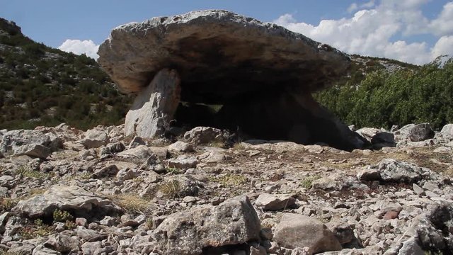 Huesca dolmen