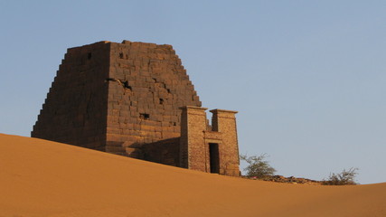 Pyramide von Meroe im Nordsudan Nähe Khartoum pyramid Sudan