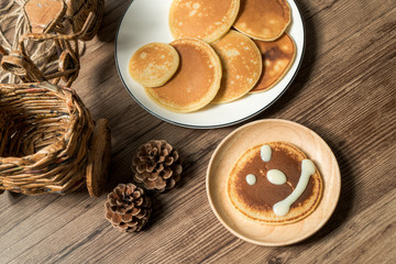 dorayaki with wood grain background