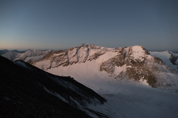 autumn hike to grosses Wiesbachhorn in glocknergruppe  hohe tauern in austria