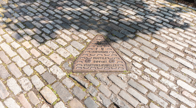 old stone streer sign