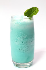 Cool drink cocktail and mint leaf