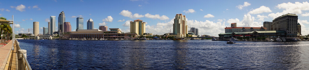 Fototapeta na wymiar Marine Boat Ship Canal Downtown Urban Metro Skyline Tampa Bay Florida