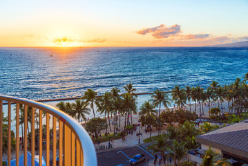 Naklejka premium View of the Waikiki beach at sunset, Honolulu, Hawaii. Copy space for text.