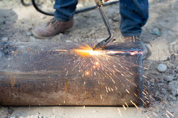 metal cutting with acetylene torch
