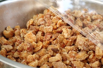 fried crispy pork skin