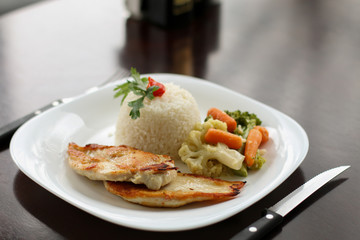 rice, grilled chicken and vegetables
