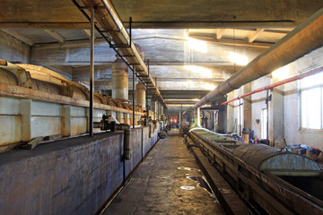 Obraz premium Iron and steel parts removal rust production line