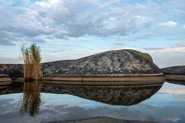 plash on an island