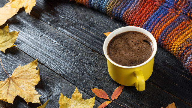 Hot coffee or chocolate in a mug