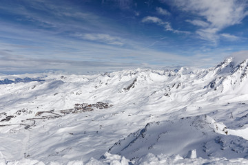 Fototapeta na wymiar Val Thorens, France - March 1, 2018: Val Thorens viewed from Cime Caron peak