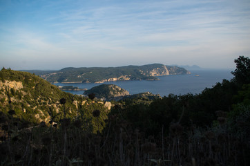 PANORAMA PALEOKASTRIZZA.  ISOLA MARE E MONTI