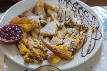 Kaiserschmarrn auf der Dreizinnenhütte