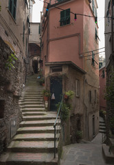 Fototapeta na wymiar Vernazza small street with stairs