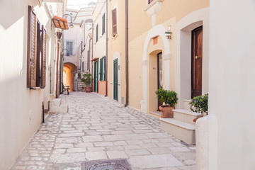 Italy, Molise, Termoli, Old town, empty alley