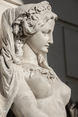 Fototapeta na wymiar Sensual neoclassic woman marble statue in Burggarten park in Vienna, Austria, details, closeup