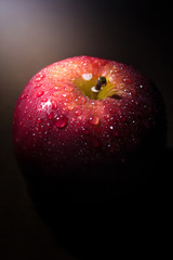 red apple