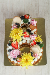 Cake with flower