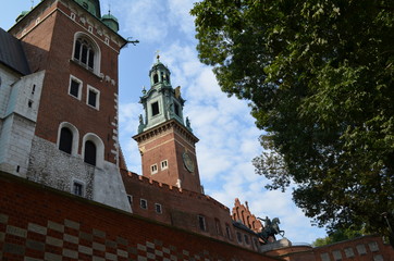 Wieża katedry na Wawelu, Kraków - obrazy, fototapety, plakaty