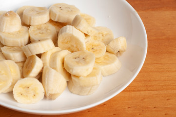 cut banana on the plate