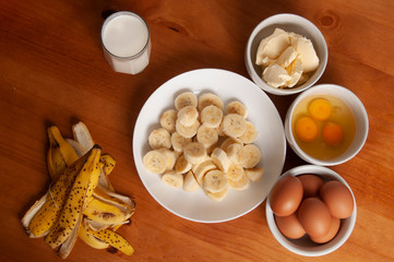 Cake Ingredients - Banana, Eggs, Wheat Flour, Butter, Margarine, Milk