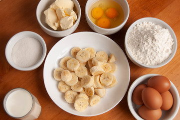 Cake Ingredients - Banana, Eggs, Wheat Flour, Butter, Margarine, Milk