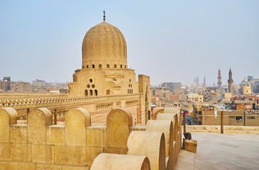 Zigzag pattern on Sultan al-Mu'ayyad mosque, Cairo, Egypt